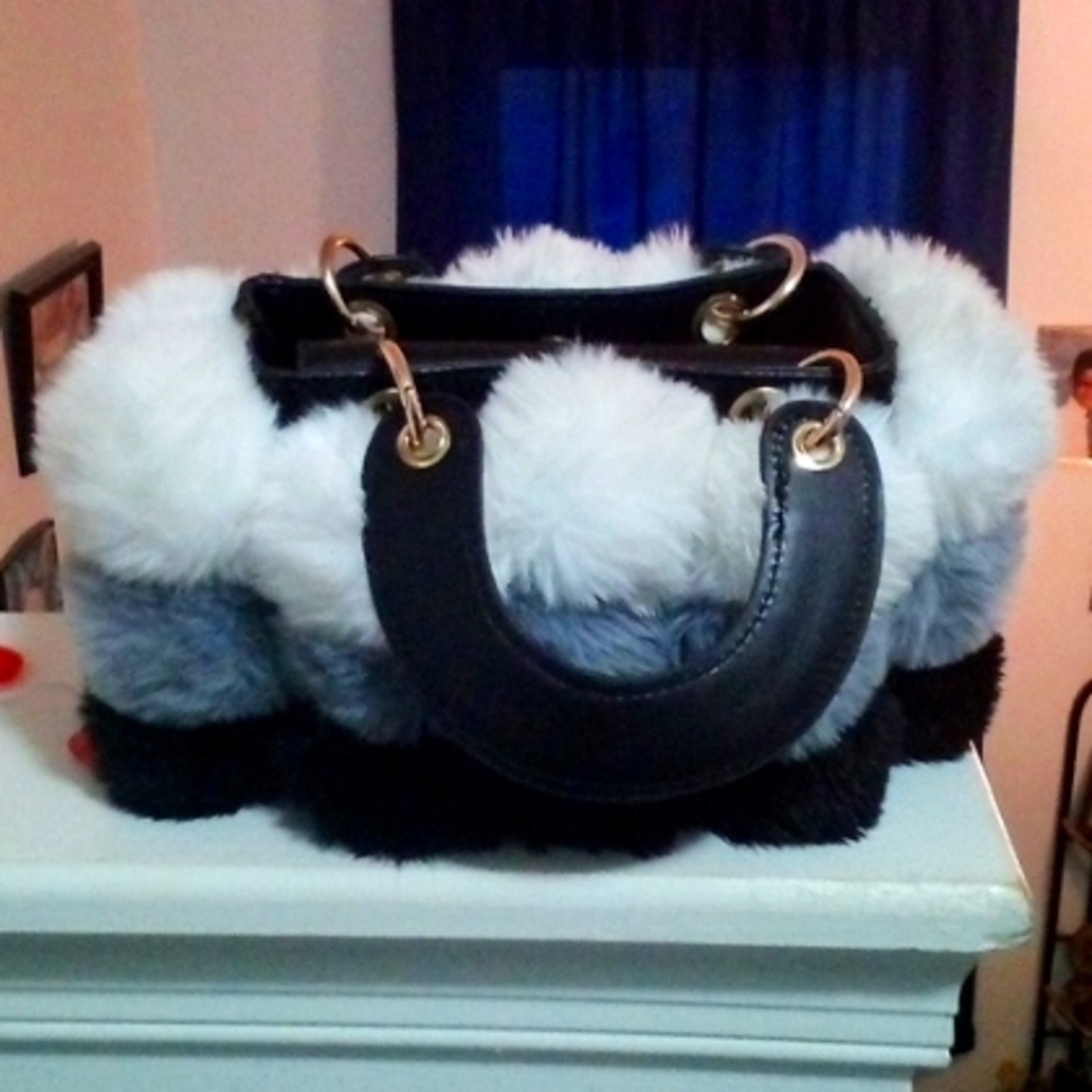 Faux fur purse  never used